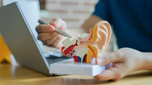 What Causes the Crunching Sound in Your Neck? What Causes the Crunching Sound in Your Neck?