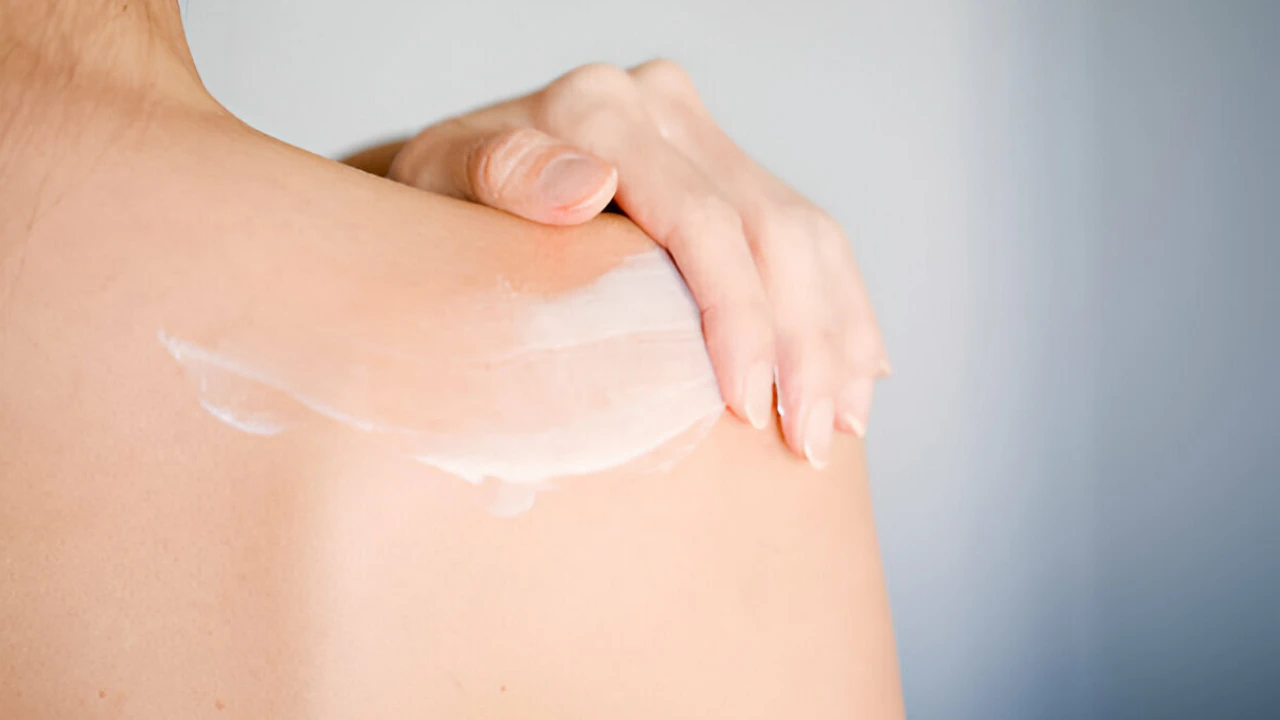 How And Why To Apply Lotion To The Back