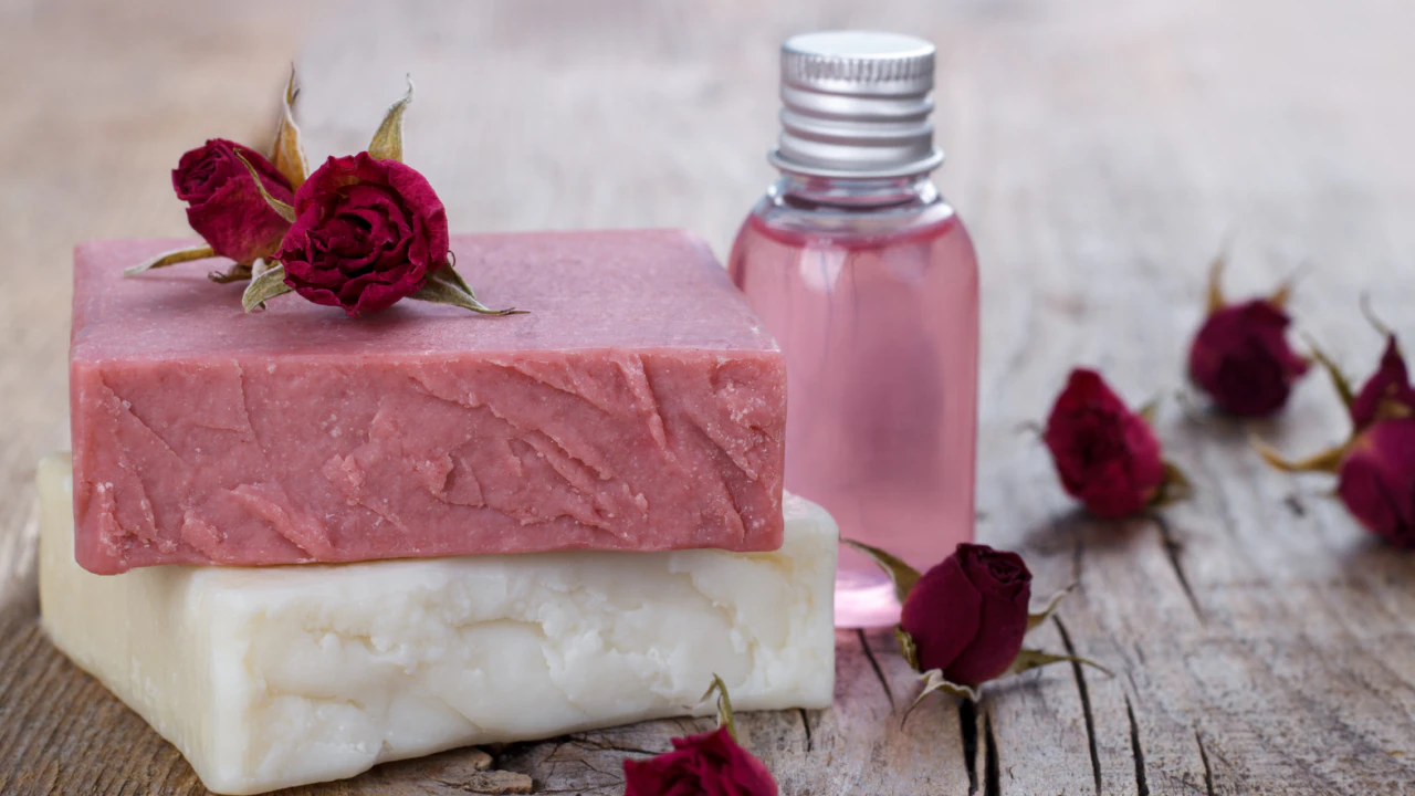 Bar Soap vs Body Wash: Which Wins for Your Skin?