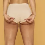 Doctors Warn of “BBL Smell” – The Real Deal About Wiping After Surgery