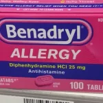 Benadryl Side Effects: Weighing the Pros and Cons (Guide)