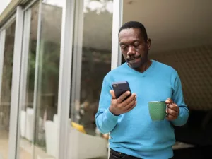 Can Hyperthyroidism Cause a Sore Throat? Learn Why