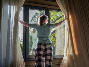 Daylight Saving Health: How to Stay Safe and Thrive