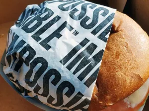 Fast Food Trends 2025: Hot Flavors & Health Insights