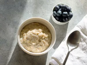 Oatmeal for IBS: Benefits, Risks & Smart Ways to Eat