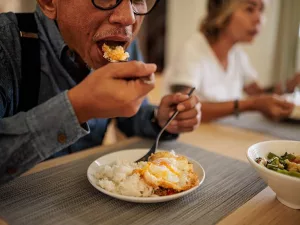 Power Up: Top Energy Foods for Seniors Everyday