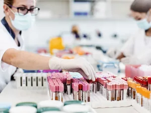 HIV-1 vs HIV-2: Transmission, Diagnosis & Treatment