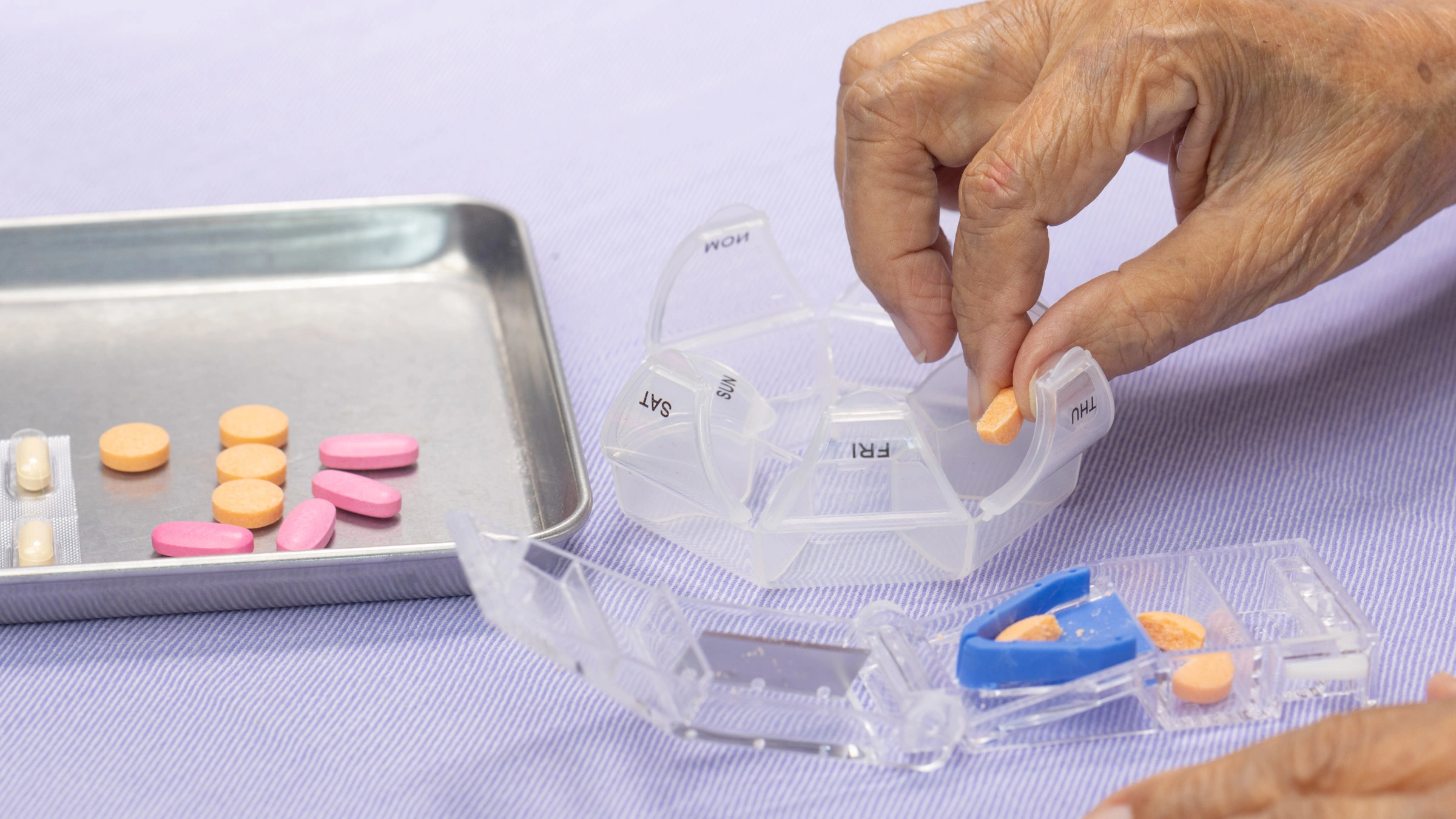 Can You Cut Lexapro in Half? The Real-World Lowdown on Splitting, Tapering, and Feeling Okay