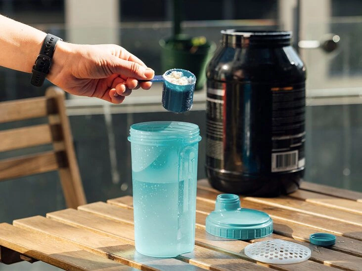 10 Evidence-Based Health Benefits of Whey Protein