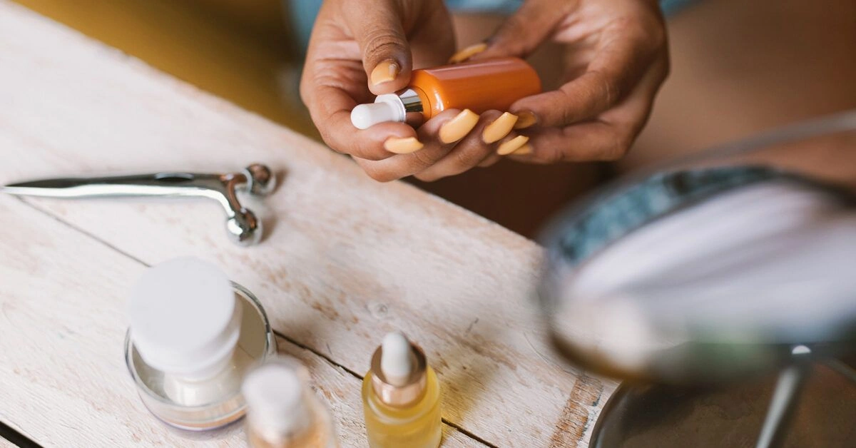 What to Know Before Combining AHA and Retinol in Your Skin Care Routine