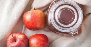 Apple Cider Vinegar for a Sore Throat Apple Cider Vinegar for a Sore Throat