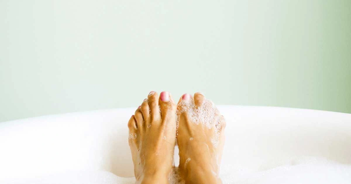 What Are the Benefits of a Baking Soda Bath, How Do You Take One, and Is It Safe?