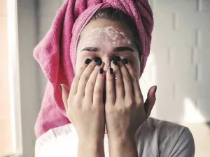 Can You Use Sulfur for Acne Spots and Scars?
