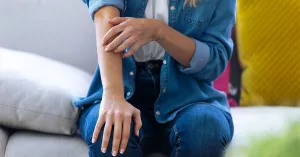 How to Tell if Your Bites Are From Bedbugs, Other Bugs, or a Rash How to Tell if Your Bites Are From Bedbugs, Other Bugs, or a Rash