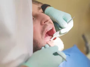 What’s Causing This Bump on My Gums? What’s Causing This Bump on My Gums?