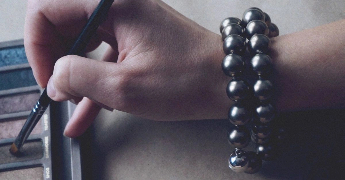 Do Magnetic Bracelets Really Help with Pain?