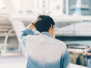 Can Essential Oils Control Dandruff?