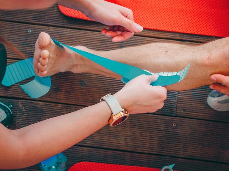 How to Use Kinesiology Tape for Shin Splints
