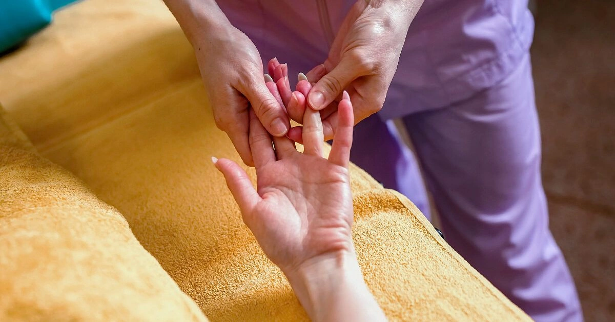 Overview of Finger Joint Replacement (Arthroplasty)