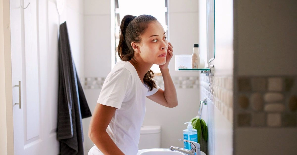 What Causes a Gaunt Face, and How Can It Be Treated?