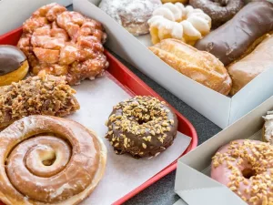 Symptoms of an Unhealthy Gut and What to Do About It: Foods to Eat and Practices to Try