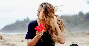 Benefits of Hibiscus Oil for Your Hair