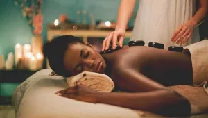 What Are the Health Benefits of a Hot Stone Massage? What Are the Health Benefits of a Hot Stone Massage?