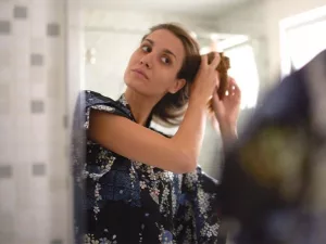 This Is How Dry Shampoo Works