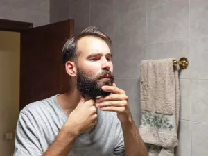 How to Properly Use Beard Oil