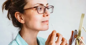 How to Cover Up a Cold Sore, with and Without Makeup