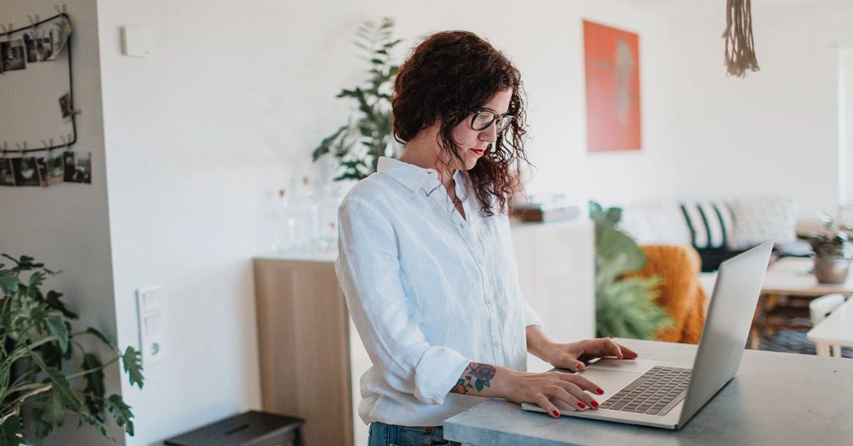 How to Stop or Desensitize Your Gag Reflex