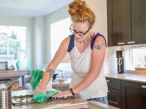 How to Get Rid of Ants Safely and When to Hire an Exterminator