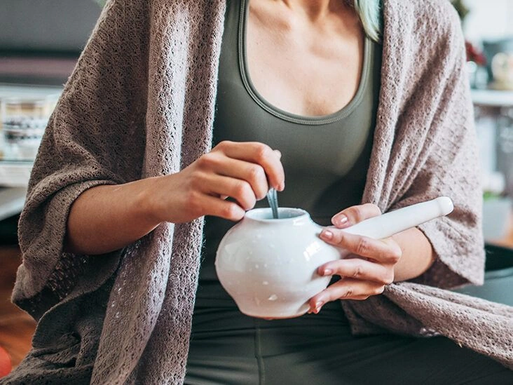 How to Use a Neti Pot the Right Way