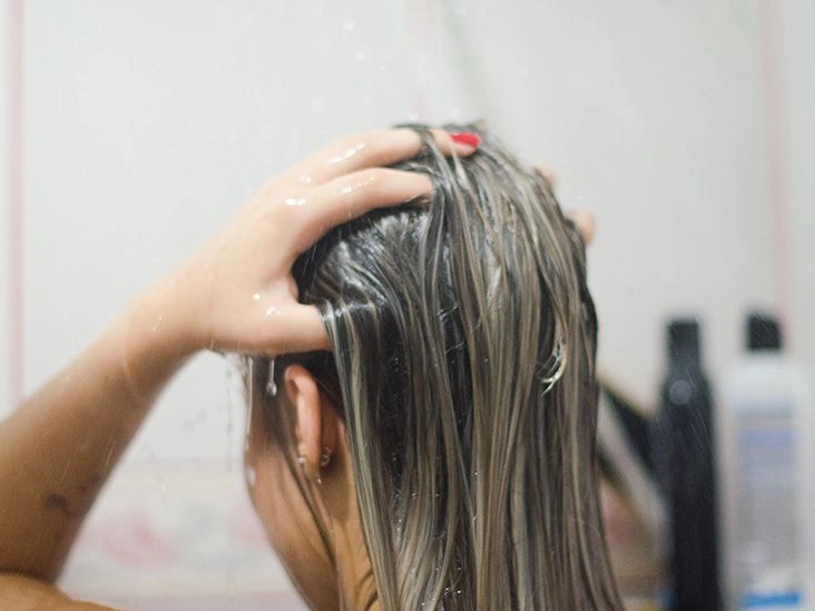 Everything You Need to Know About Using a Hair Mask