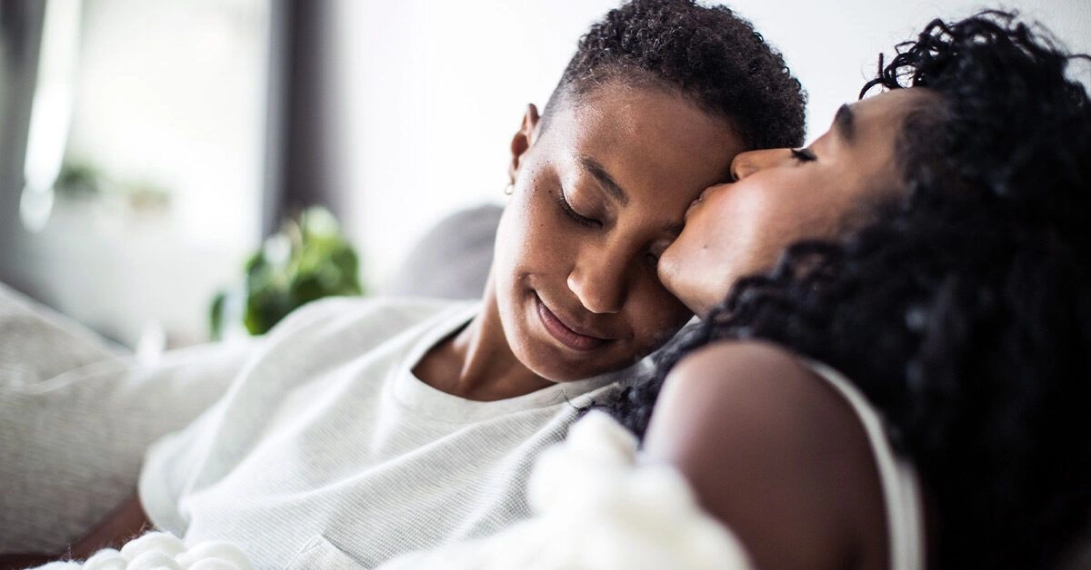Think You or Your Partner Have ‘Intimacy Anorexia’? Read This First