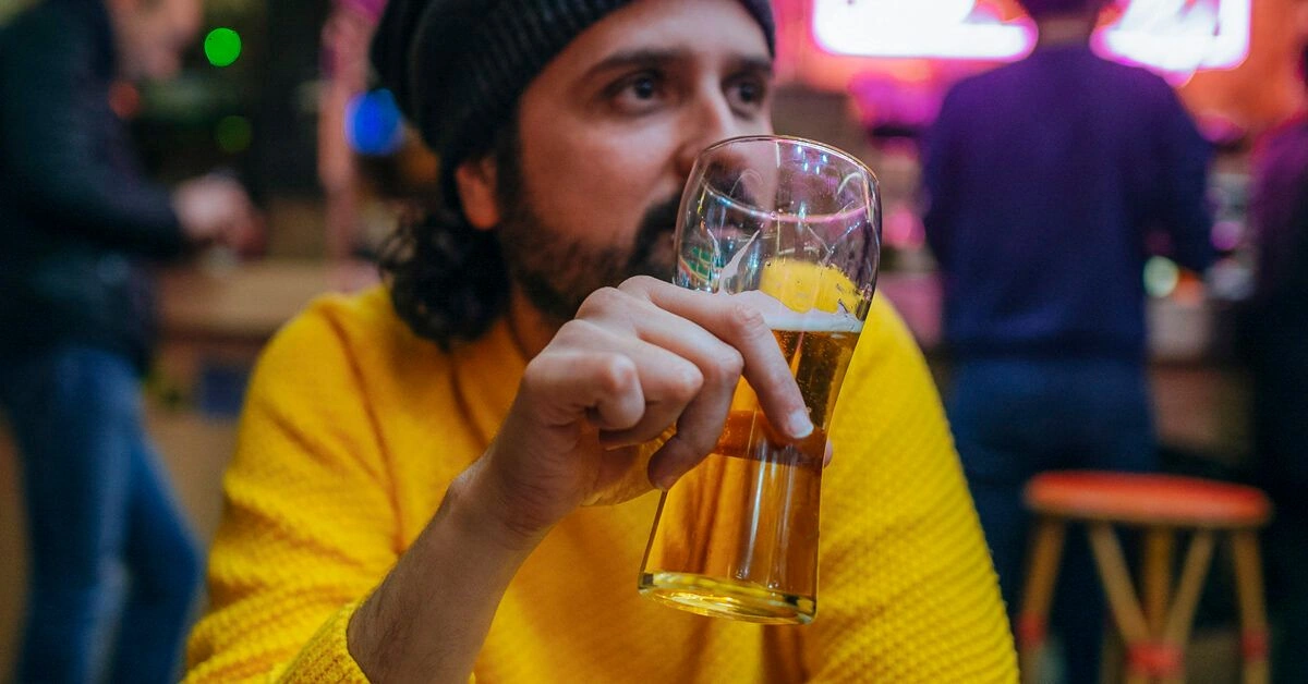 Kidney Pain After Drinking: 7 Possible Causes