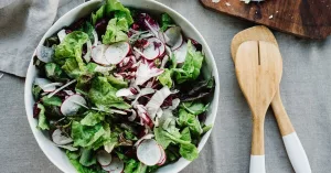 Does Lettuce Worsen Symptoms of Irritable Bowel Syndrome?