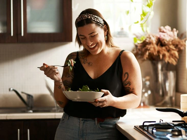 Beginner’s Guide to the Mediterranean Diet: Video, Meal Plan, Food List, and Snack Ideas