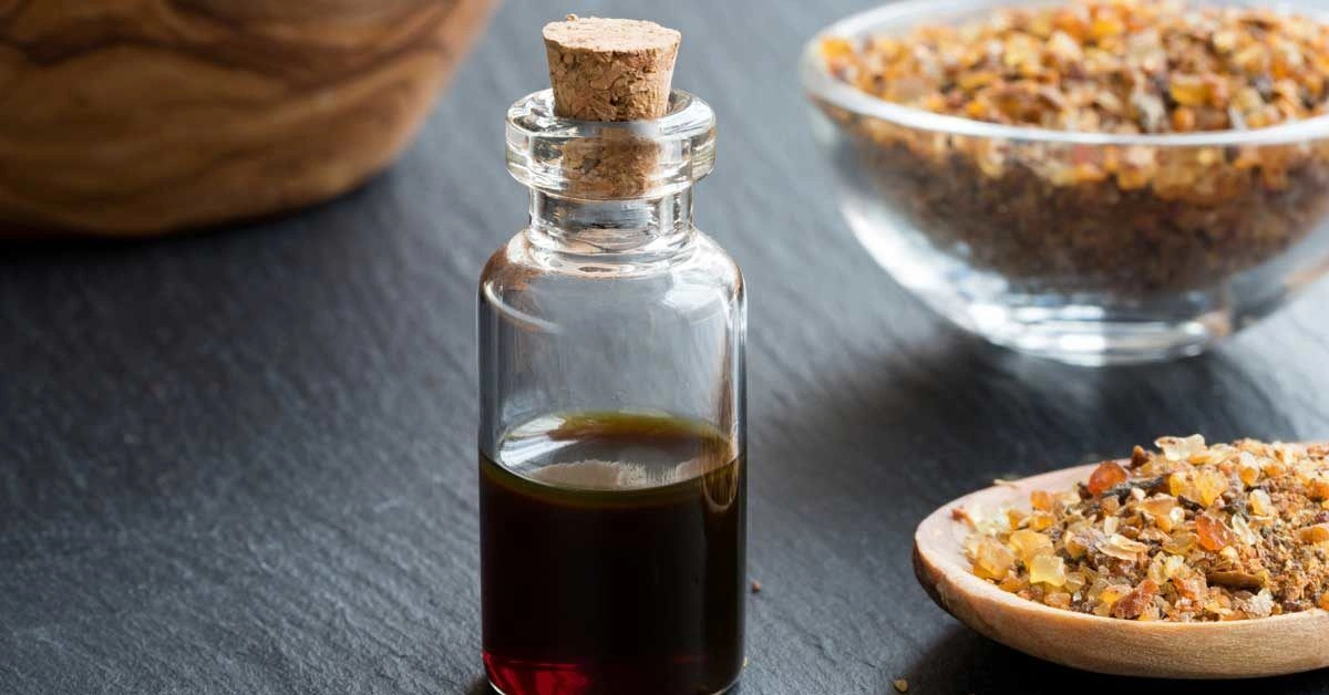 11 Surprising Benefits and Uses of Myrrh Oil