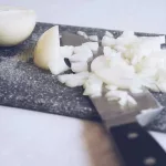 Can Onion Juice Stop Hair Loss? Can Onion Juice Stop Hair Loss?