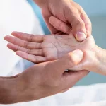 Potential Benefits of a Hand Massage and How To Do It Yourself