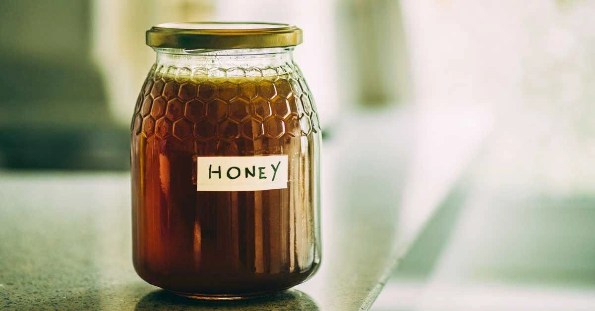 All About Raw Honey: How Is It Different Than Regular Honey?