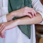 Shingles Vs Poison Ivy: Key Differences