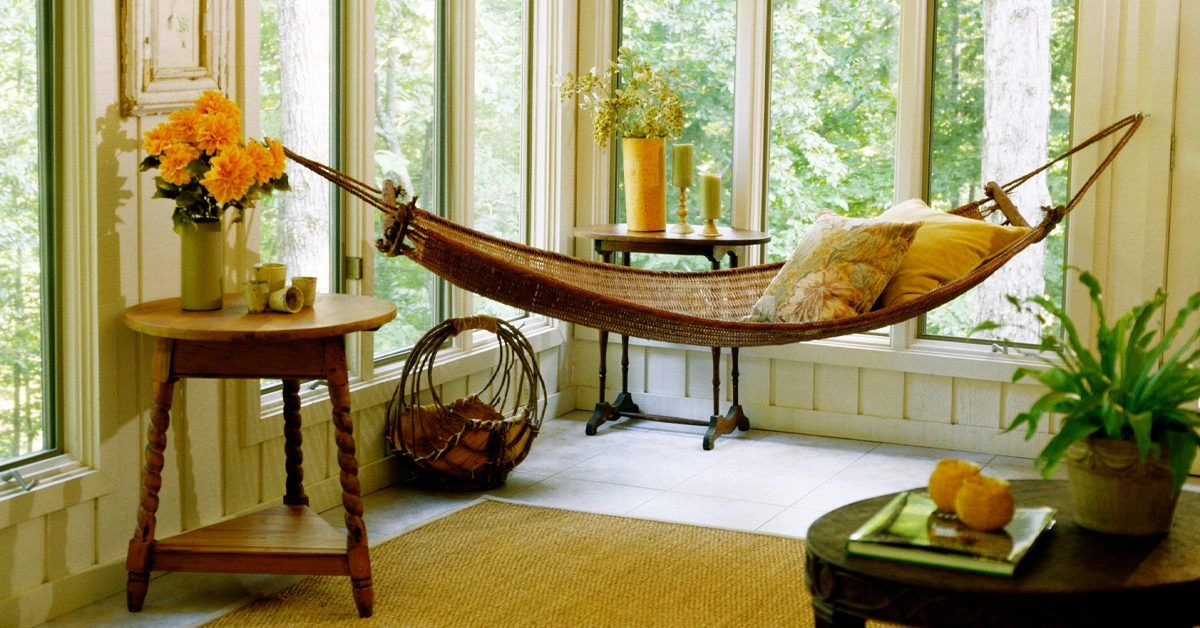 The Pros and Cons of Sleeping in a Hammock