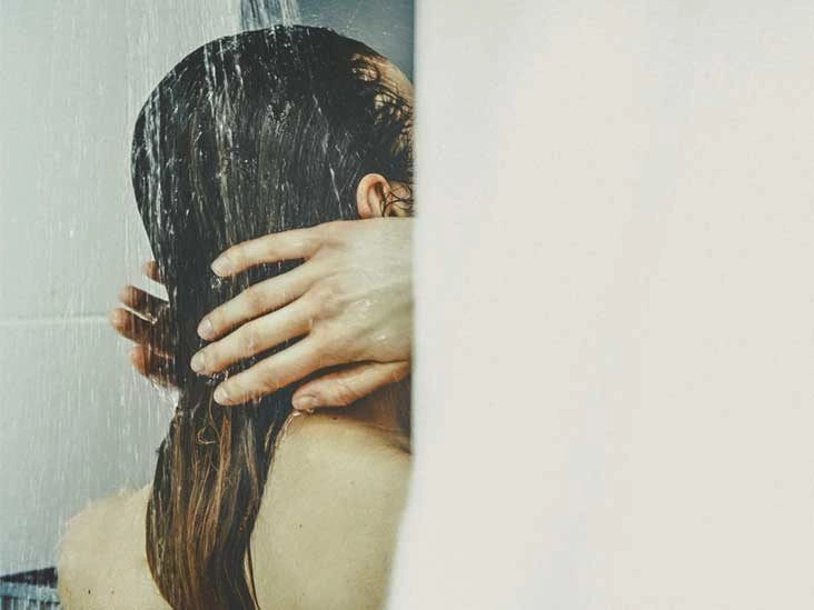 Should You Avoid Shampoos with Sulfates?