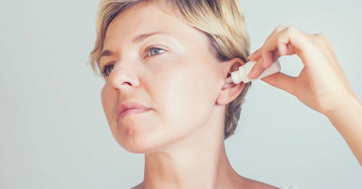 Sweet Oil in Your Ear: How It’s Used and What Research Says