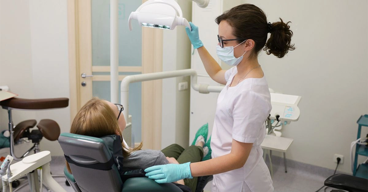A Guide to the Different Types of Teeth Fillers