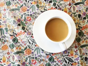 What Are the Benefits of Drinking Tea with Milk?