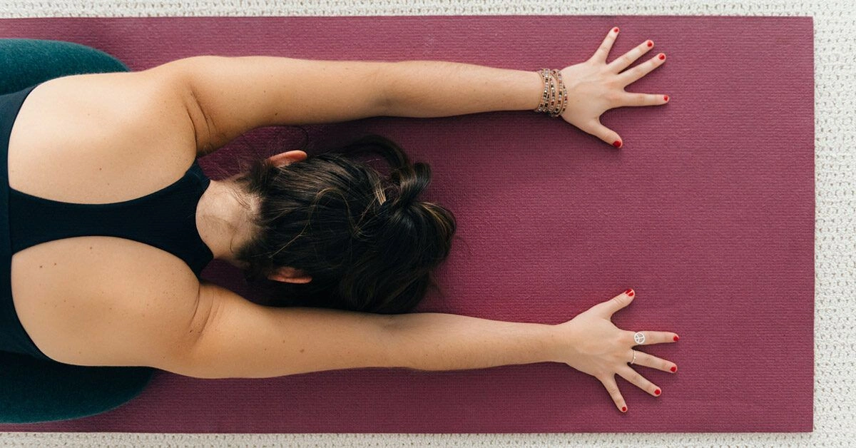 11 Stretches to Help Relieve Tight Shoulders