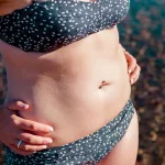 What causes an innie or outie belly button: Causes